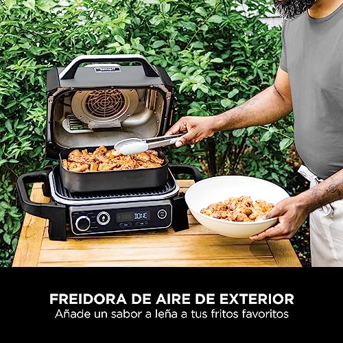 Parrilla Eléctrica de Exterior 7 en 1 Ninja Woodfire OG701EU – Freidora de Aire, Ahumador, Horno, Resistente a la Intemperie, Portátil, Multicolor