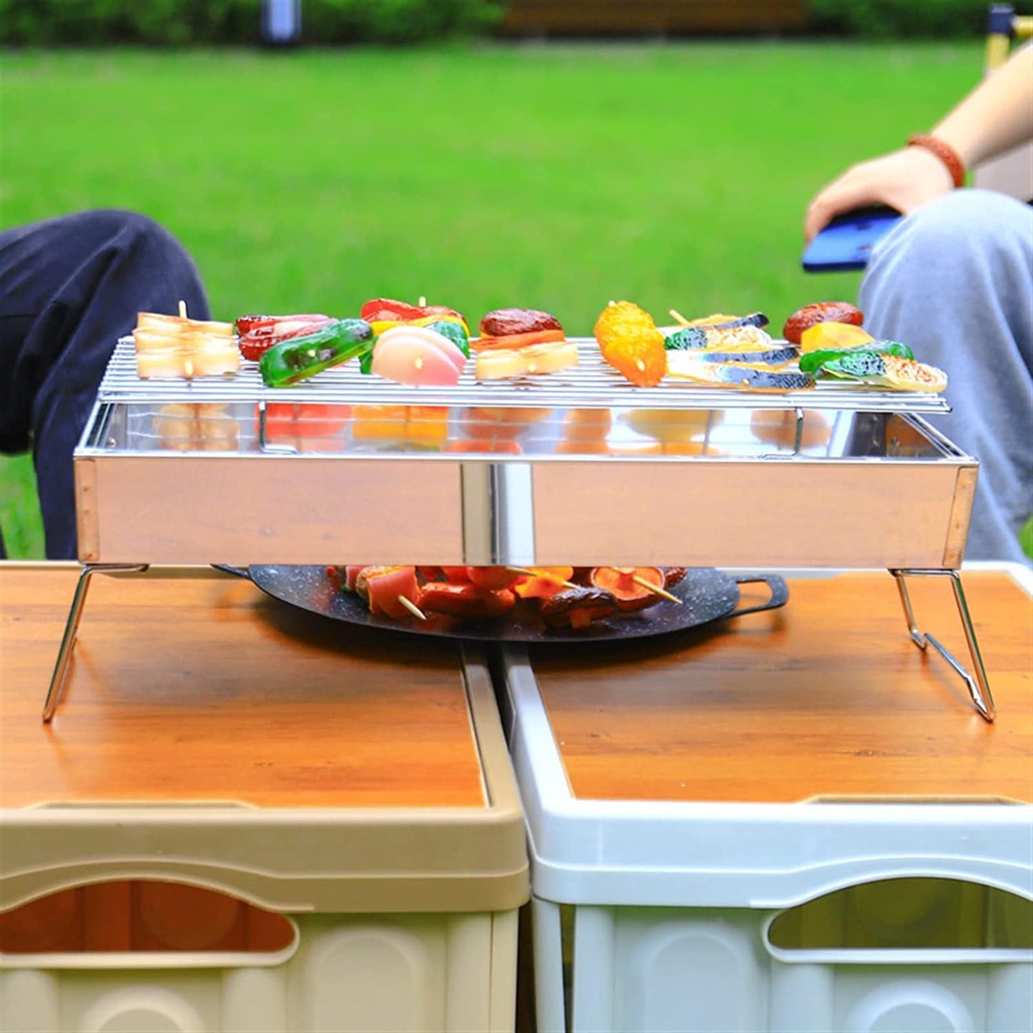Parrilla de Carbón Portátil WgGUIF – Acero Inoxidable, Plegable, para Camping y Exteriores, Diseño Compacto y Ventilación Lateral