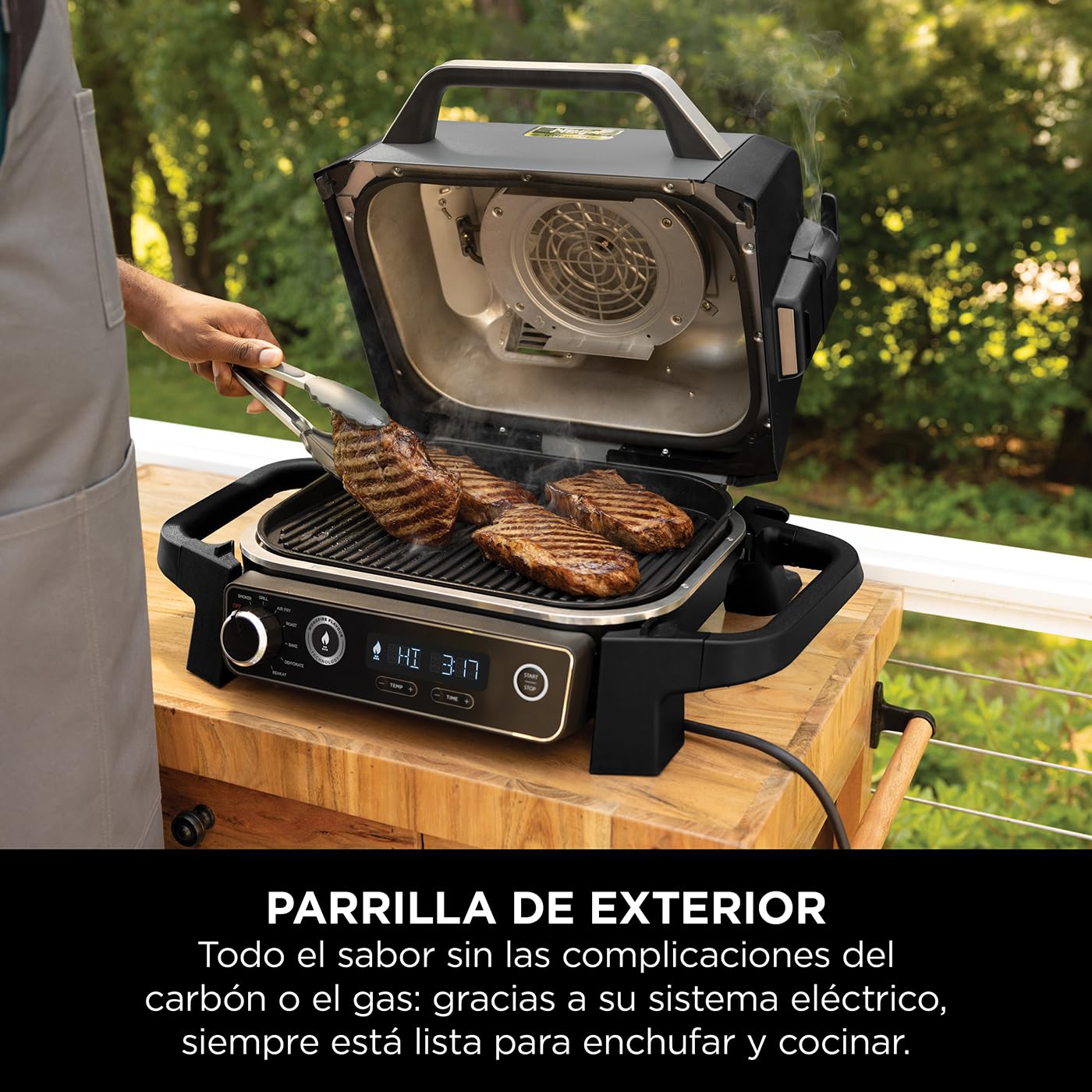 Parrilla Eléctrica de Exterior 7 en 1 Ninja Woodfire OG701EU – Freidora de Aire, Ahumador, Horno, Resistente a la Intemperie, Portátil, Multicolor